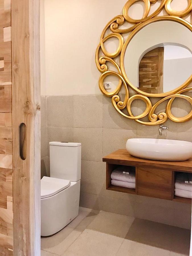 Belaya Hotel Jepara Extérieur photo